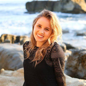 Meet your Posher, Caroline